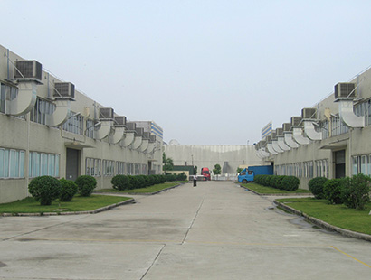 小家電廠(chǎng)東保集團(tuán)環(huán)?？照{(diào)安裝案例